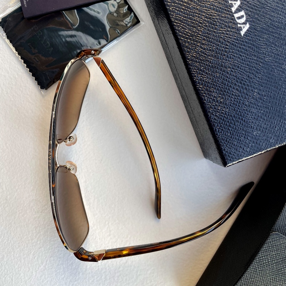 Prada Sunglasses PR 55O 60-15 ZVN-6S1 140 3N